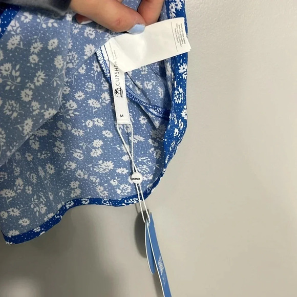Cupshe Blue & White Floral Sundress - Size Medium - NWT - V Neck, Lightweight - Picture 4 of 8